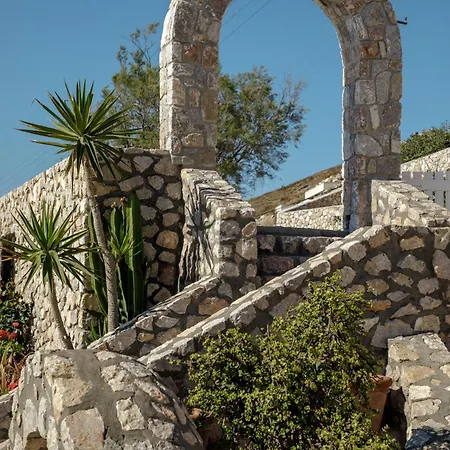 Zatrikion Santorini וילה Pýrgos