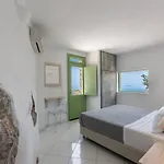 Villa Zatrikion Santorini Pyrgos Kallistis