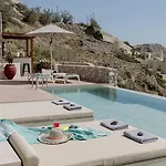 Villa Zatrikion Santorini Pýrgos