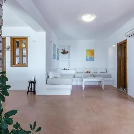 Zatrikion Santorini *