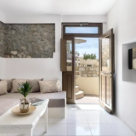 Zatrikion Santorini Pyrgos Kallistis