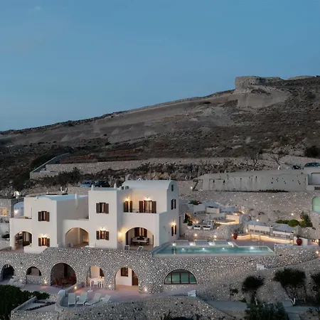 Zatrikion Santorini * Pyrgos Kallistis